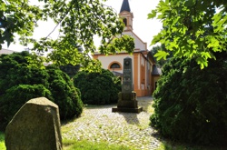 Revitalizace prostoru pomníku pod kostelem - 1